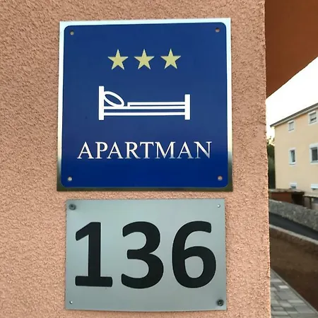 Kuk Apartment *
