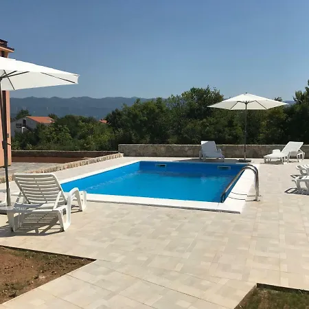 Kuk Apartmán *