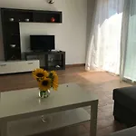 Kuk アパート シロ